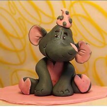 fondant cake decoration
